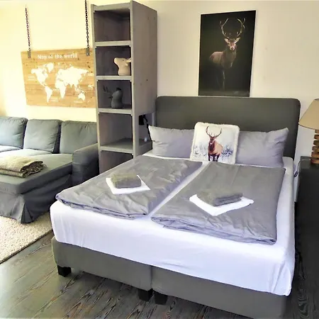 Cityloft Pool Sauna Bis 5 Pers Balkon Wifi Apartment